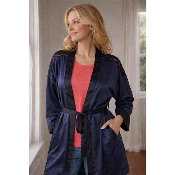 Linea Donatella Other - NWT Linea Donatella Women's Large Corinne Satin Navy Wrap Robe Bisque